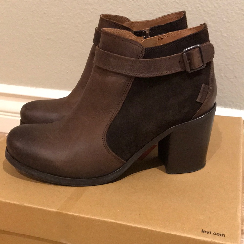 Levis leather & suede booties